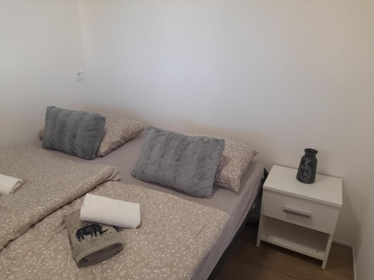 דירות סבטי פיליפ אי ג'קוב Tiny House Lily With Jacuzzi מראה חיצוני תמונה