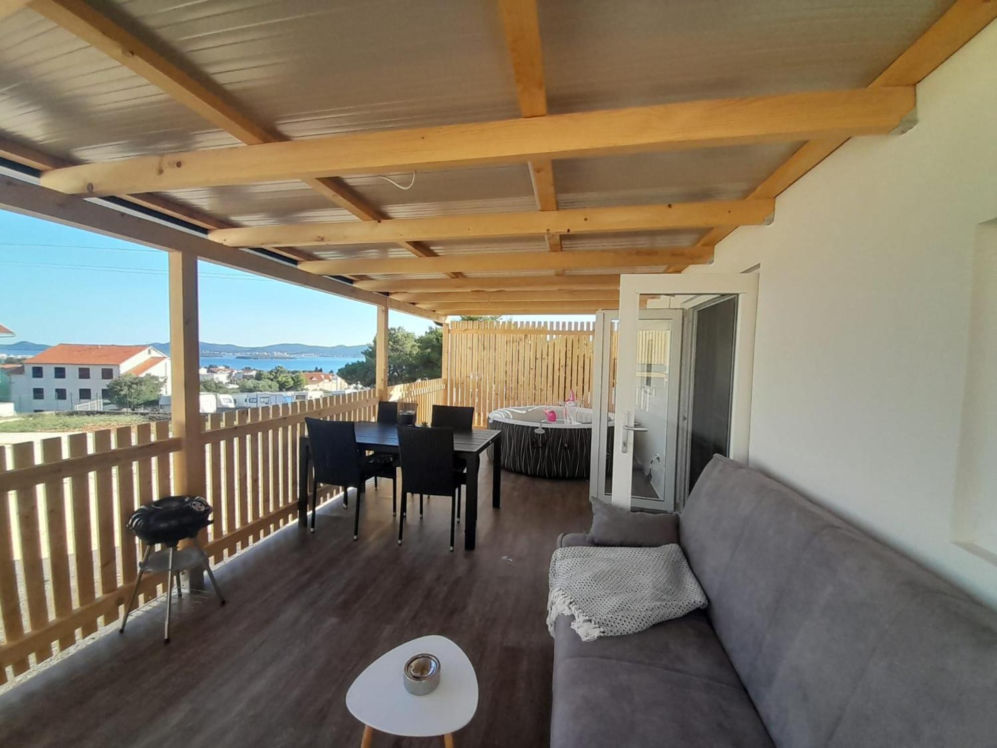 דירות סבטי פיליפ אי ג'קוב Tiny House Lily With Jacuzzi מראה חיצוני תמונה