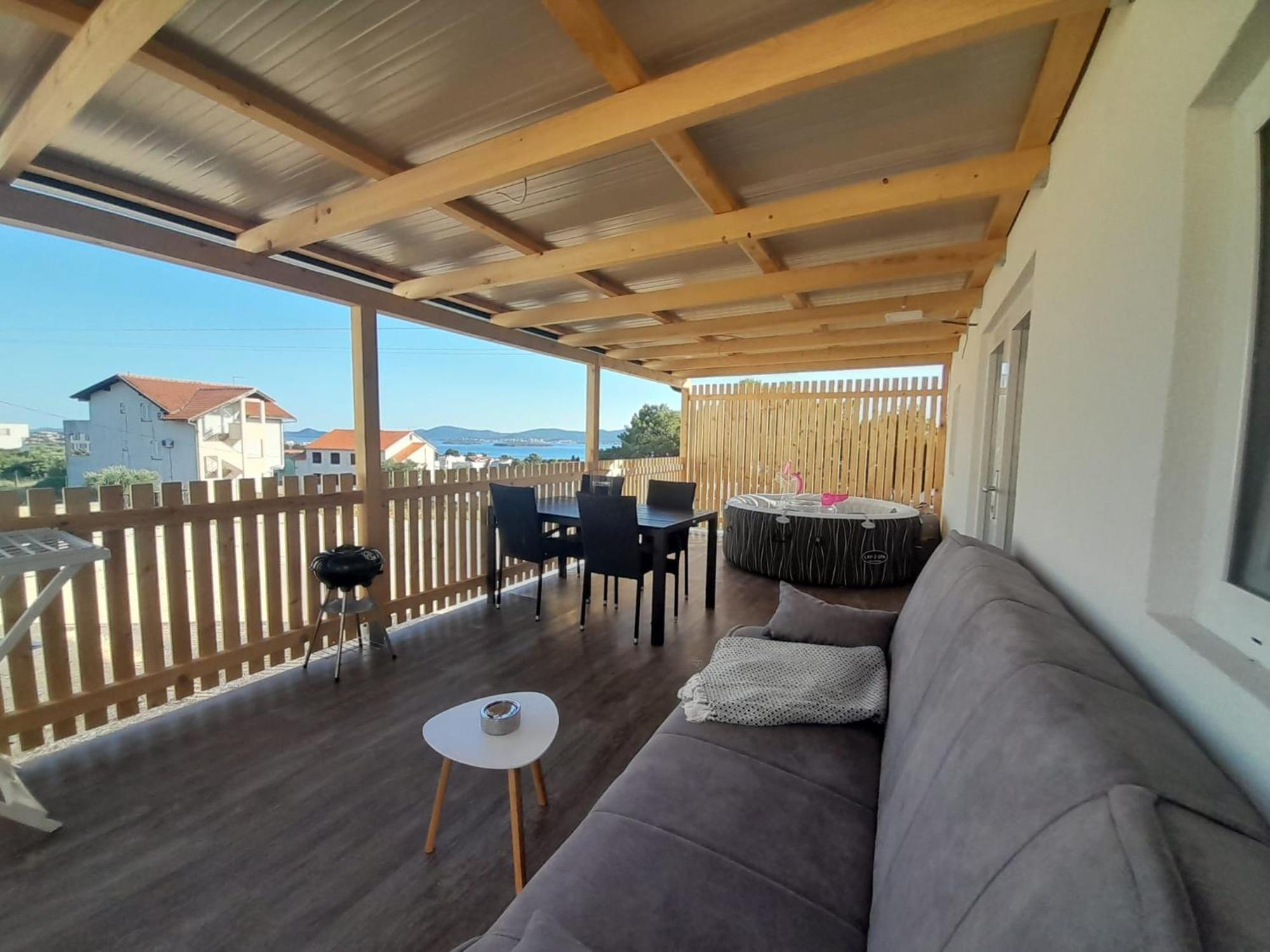 דירות סבטי פיליפ אי ג'קוב Tiny House Lily With Jacuzzi מראה חיצוני תמונה
